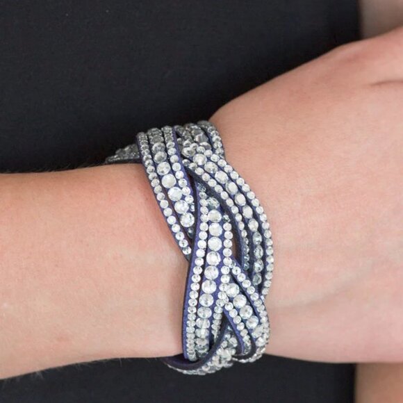 Paparazzi Jewelry Accessories - Bring On the Bling - Blue Bracelet - Vintage - Picture 1 of 4